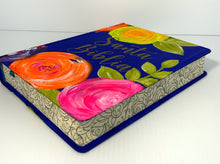 Load image into Gallery viewer, RVR 1960 Biblia de apuntes: Jardín de colores